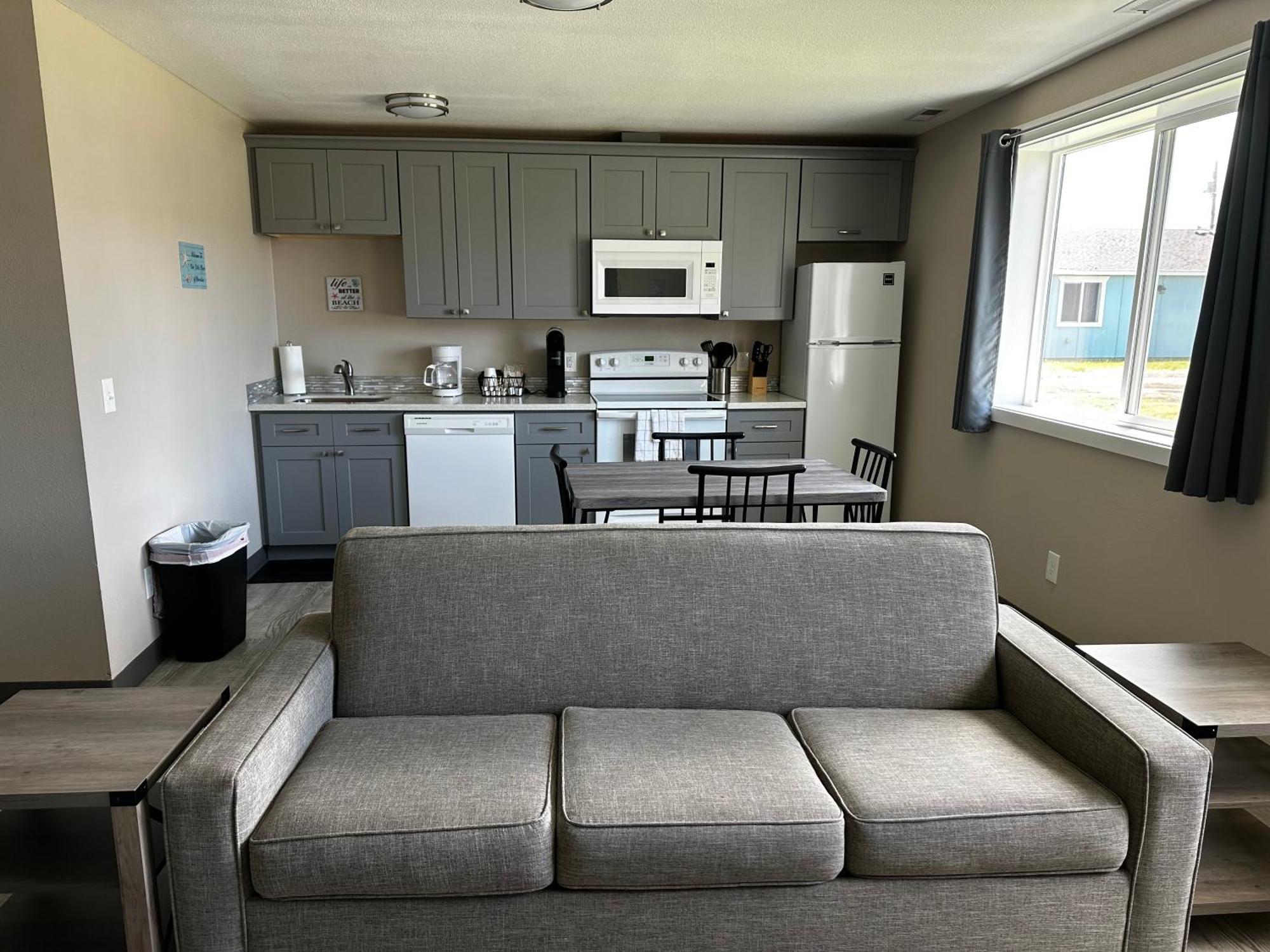 Coastal Inn And Suites Long Beach Eksteriør bilde