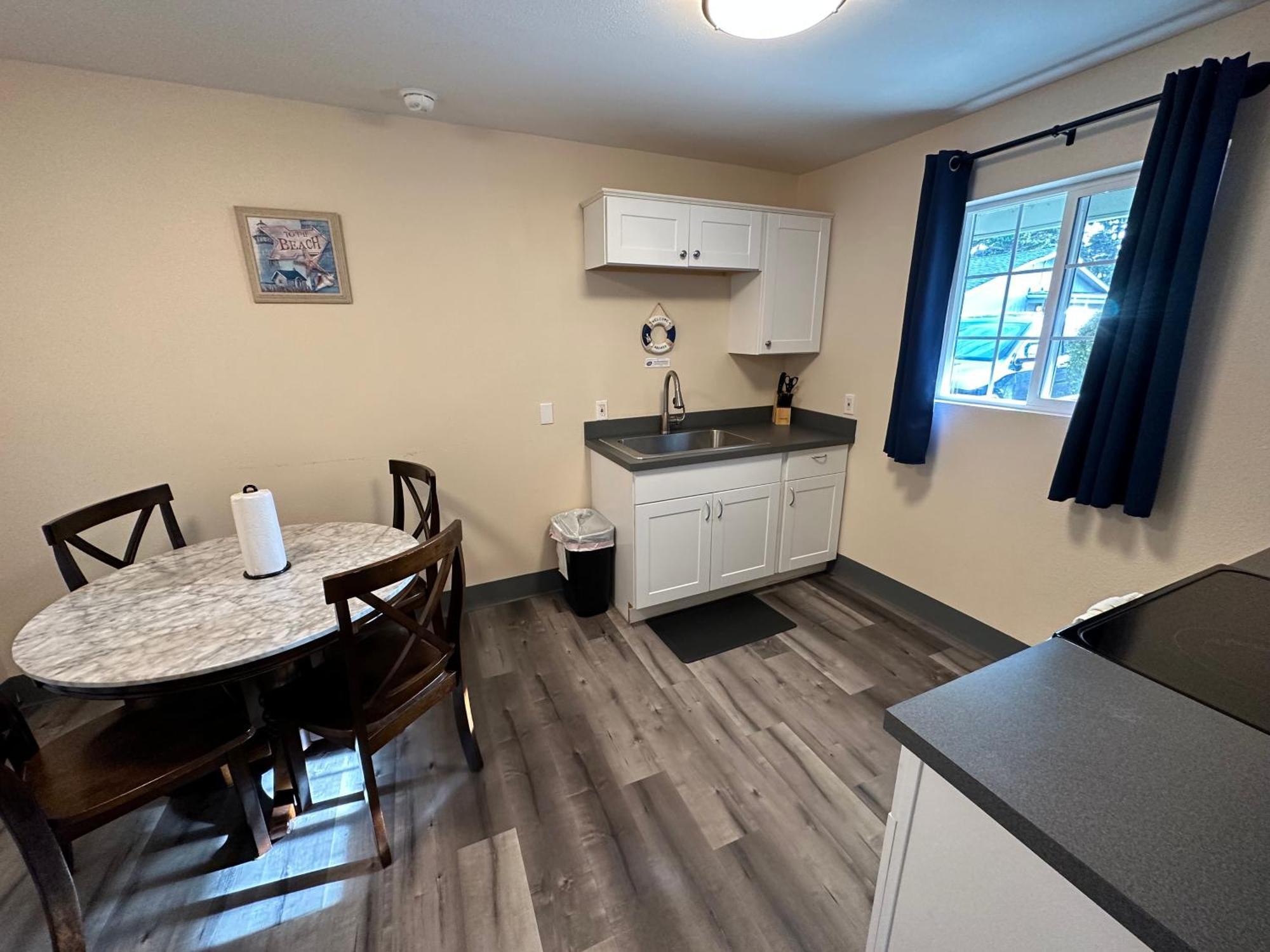 Coastal Inn And Suites Long Beach Eksteriør bilde