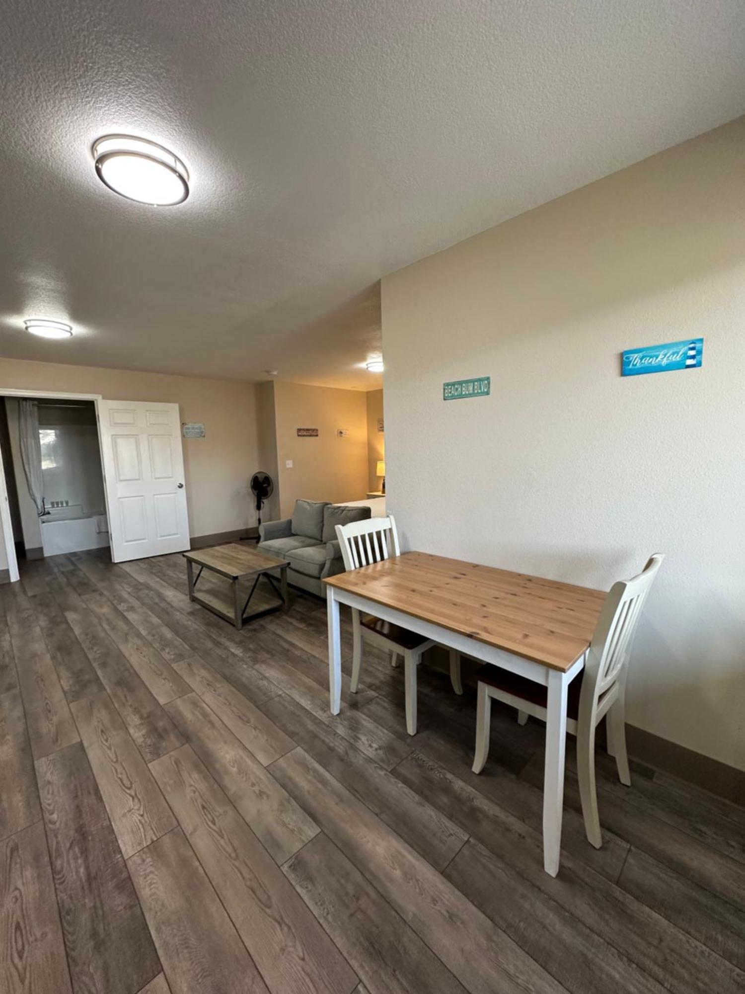 Coastal Inn And Suites Long Beach Eksteriør bilde